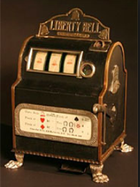 Klassisk spilleautomat med navn Liberty Bell. Logo av en bjelle og store bokstaver